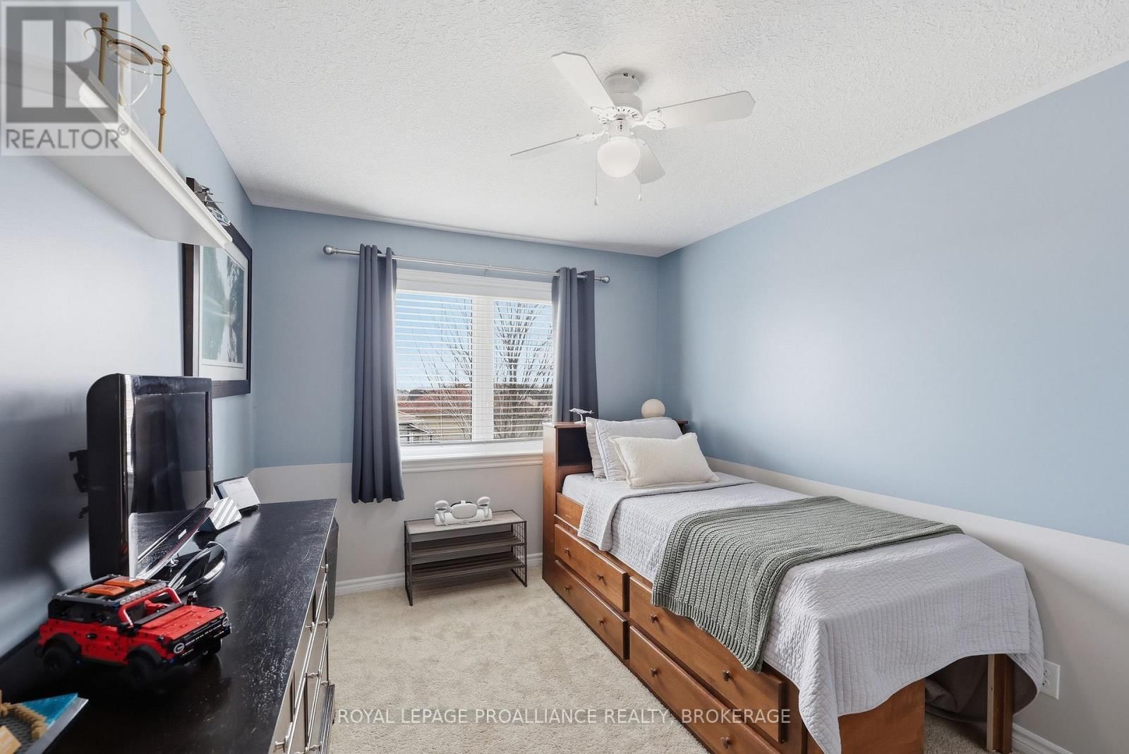 136 SIMURDA COURT Image 36