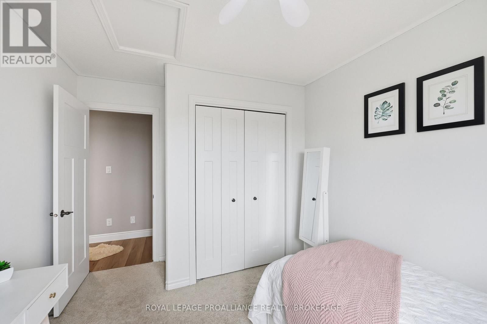 136 SIMURDA COURT Image 39