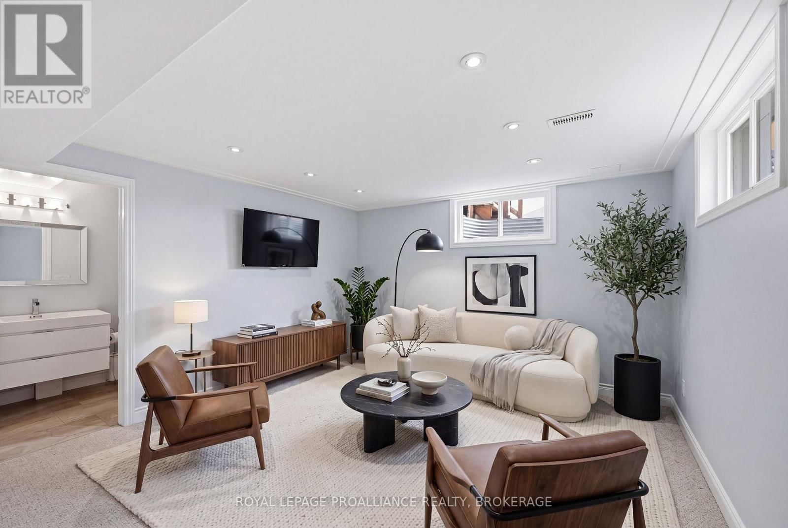 136 SIMURDA COURT Image 43