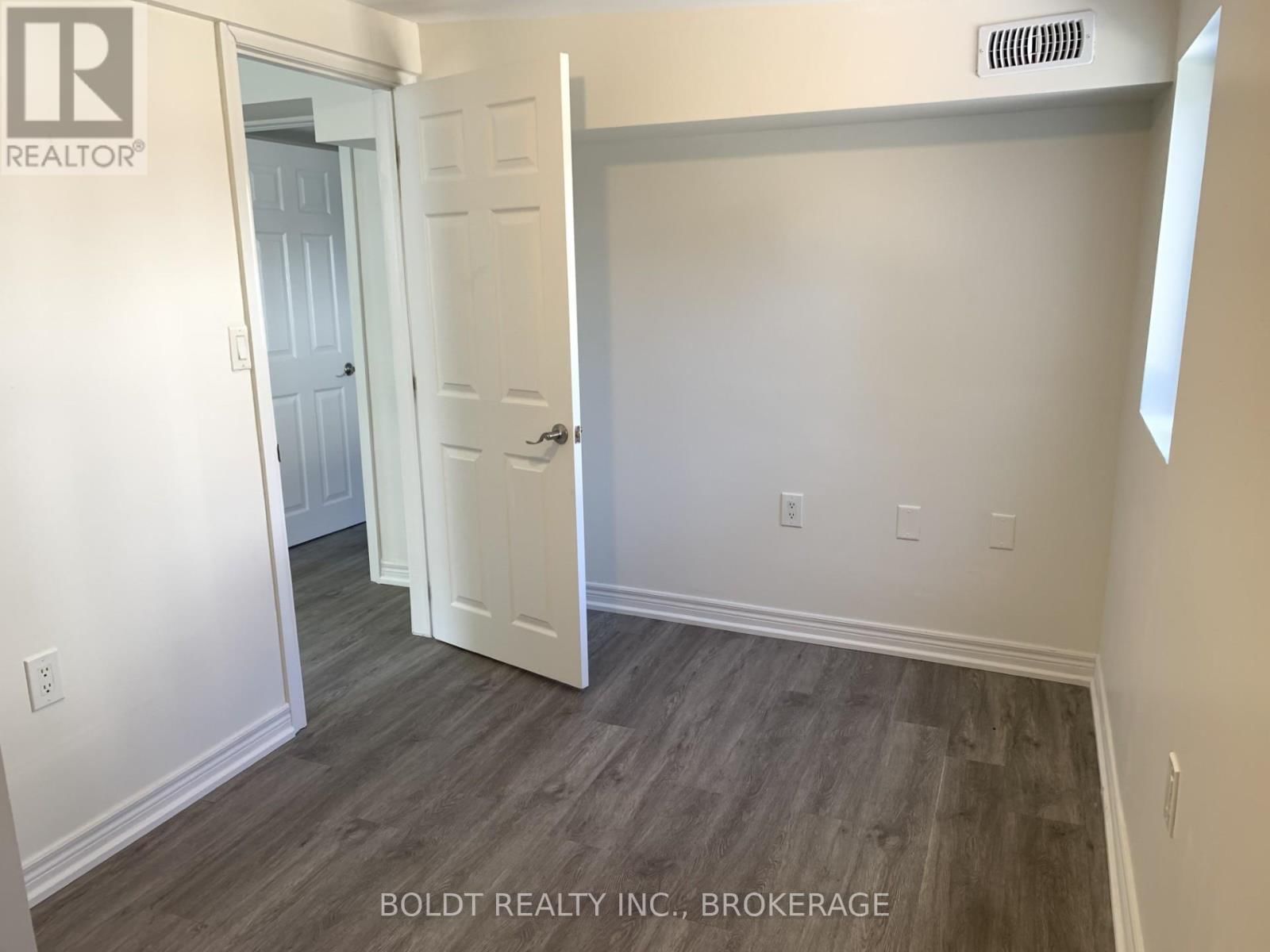 114 LAKE STREET Image 10