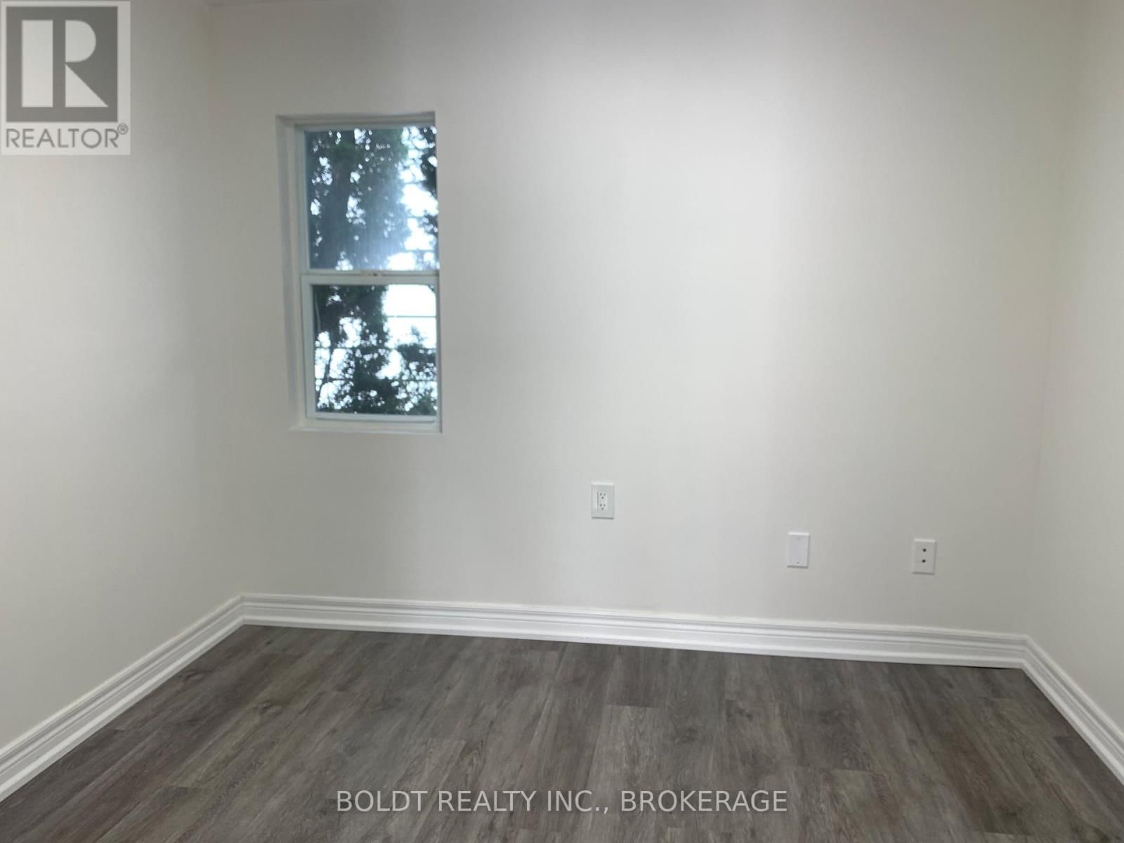 114 LAKE STREET Image 11