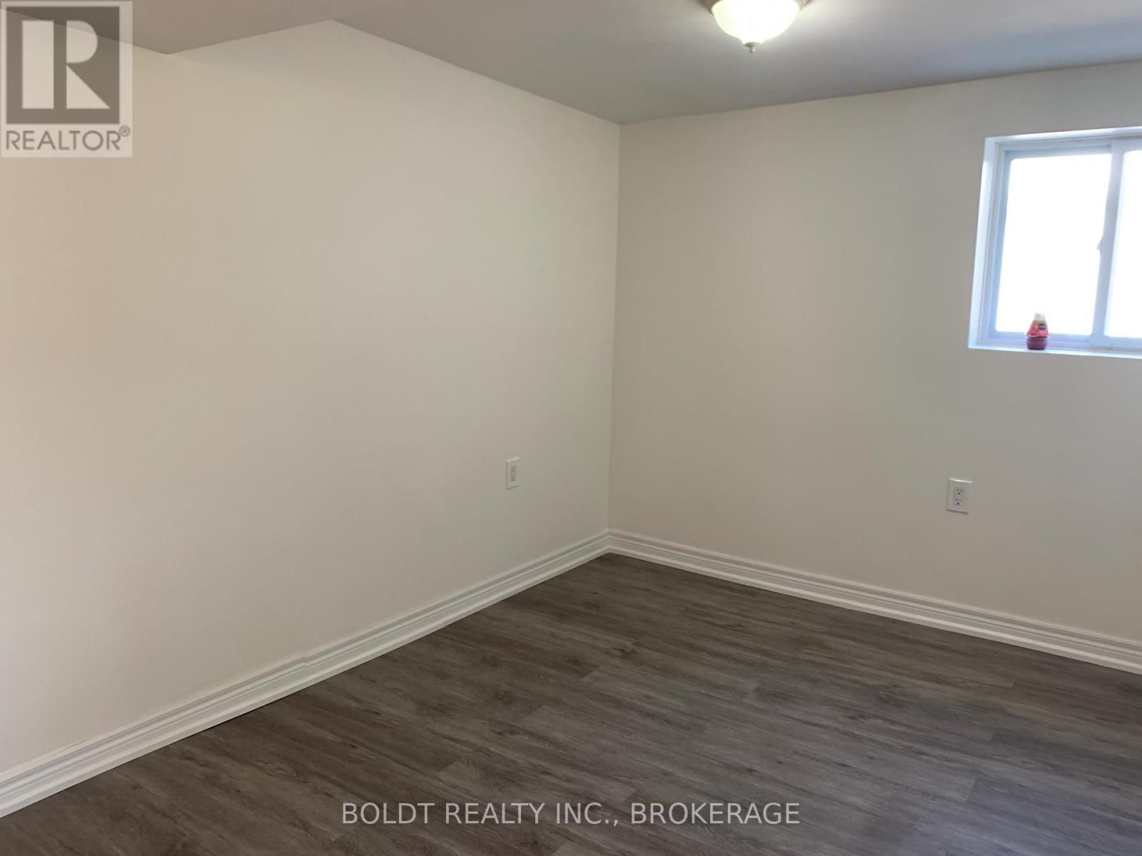 114 LAKE STREET Image 12