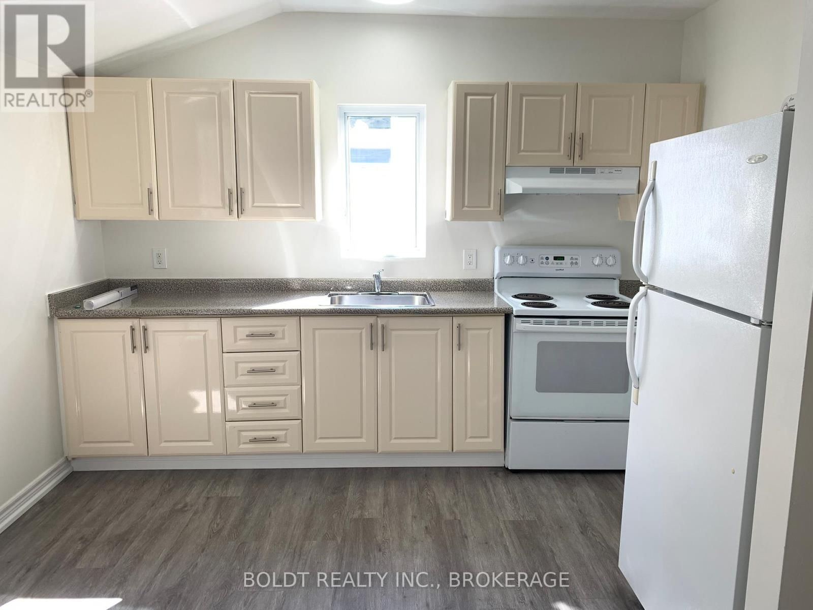 114 LAKE STREET Image 3