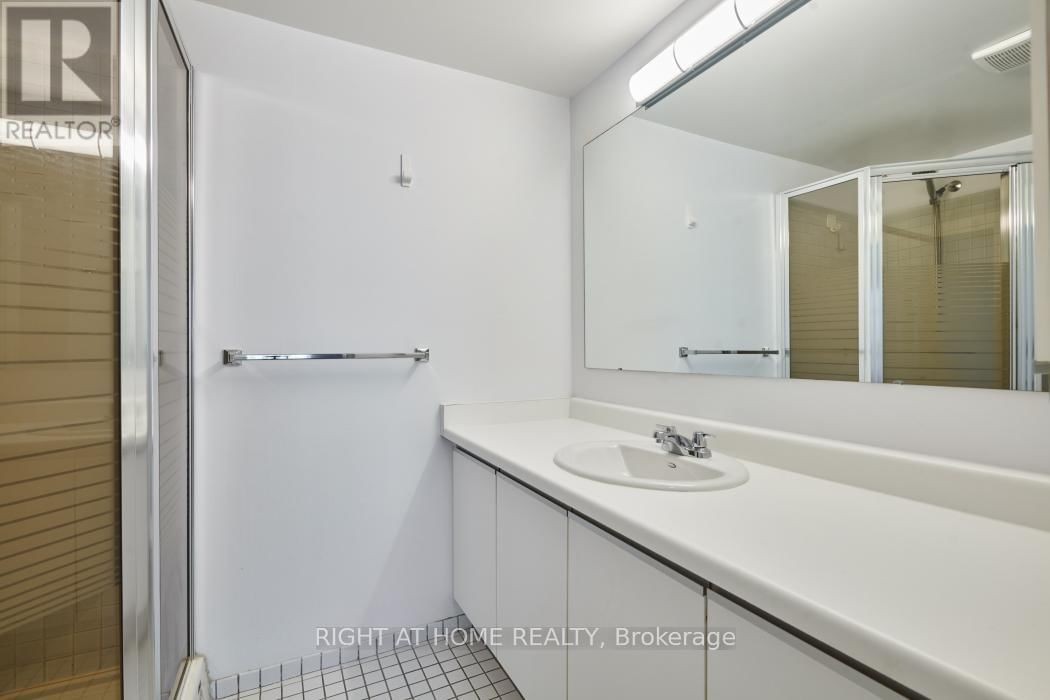 909 - 2759 CAROUSEL CRESCENT Image 26