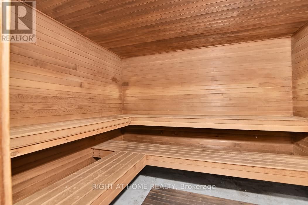 909 - 2759 CAROUSEL CRESCENT Image 34