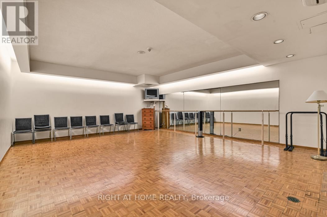 909 - 2759 CAROUSEL CRESCENT Image 36