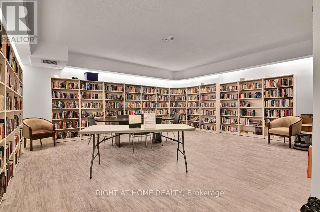 909 - 2759 CAROUSEL CRESCENT Image 37