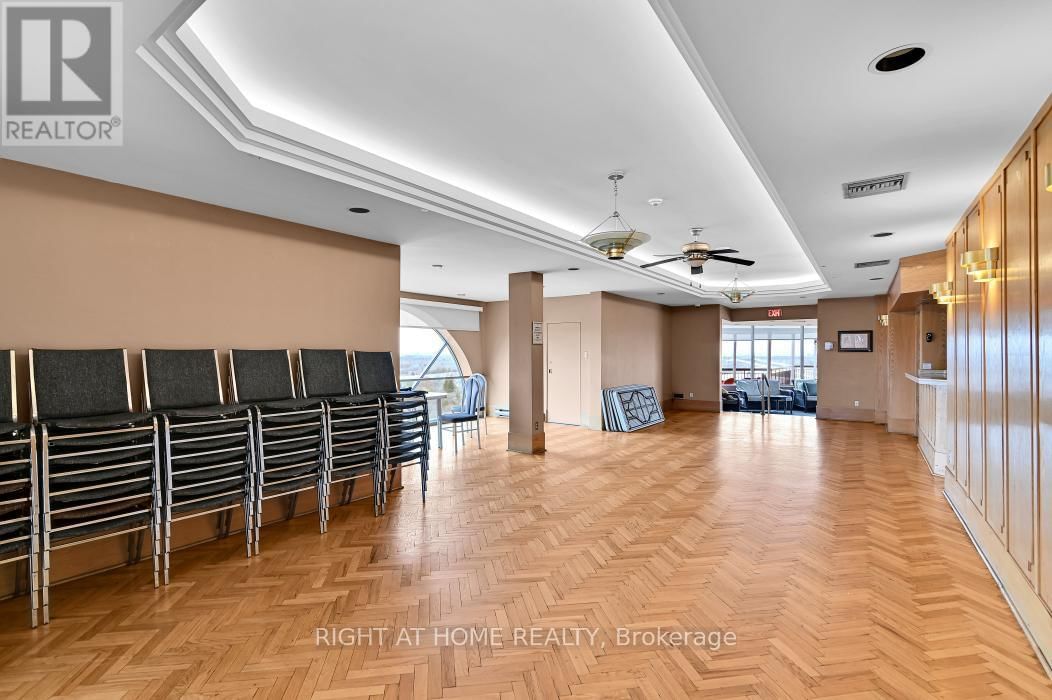 909 - 2759 CAROUSEL CRESCENT Image 40