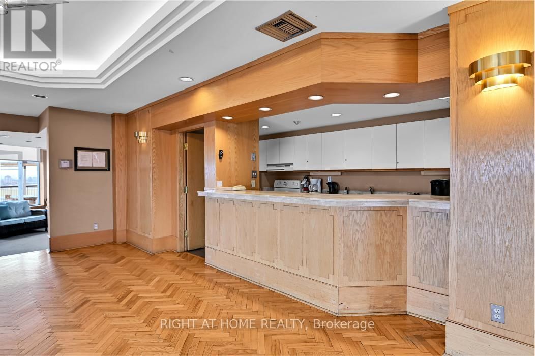 909 - 2759 CAROUSEL CRESCENT Image 41