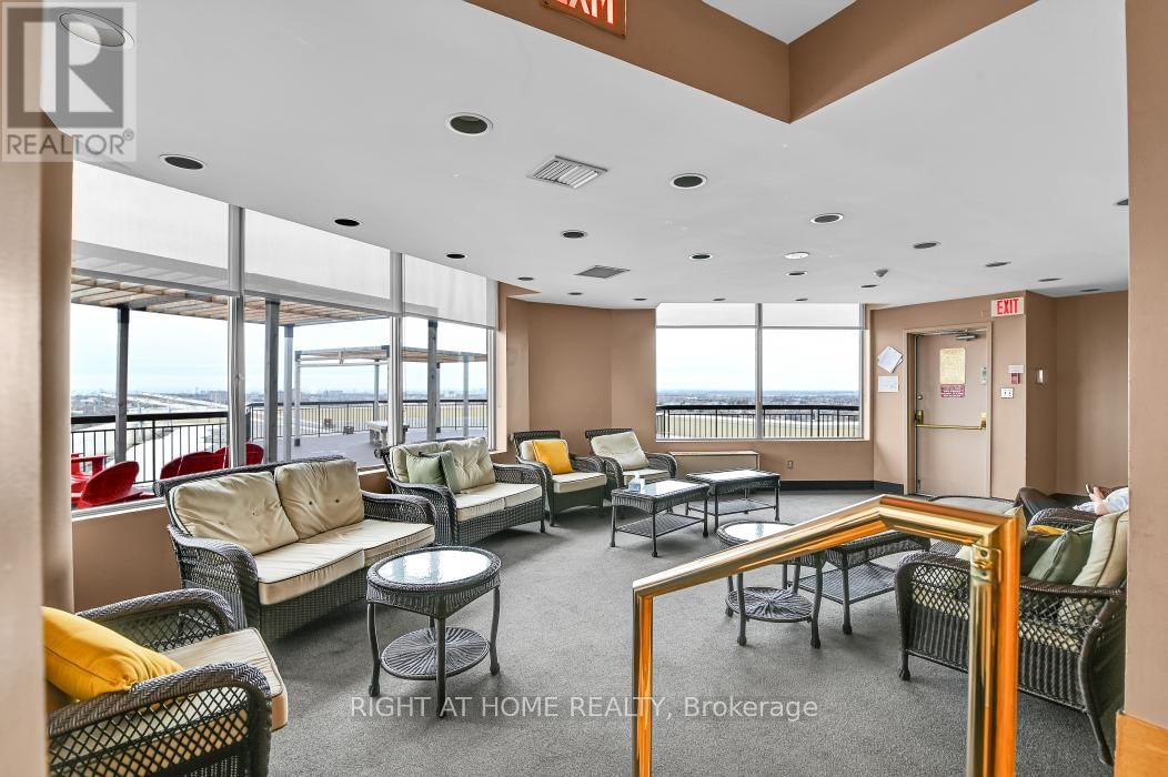 909 - 2759 CAROUSEL CRESCENT Image 42