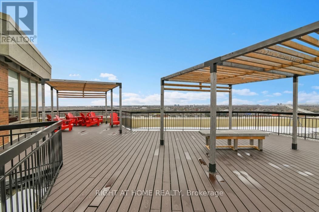 909 - 2759 CAROUSEL CRESCENT Image 44