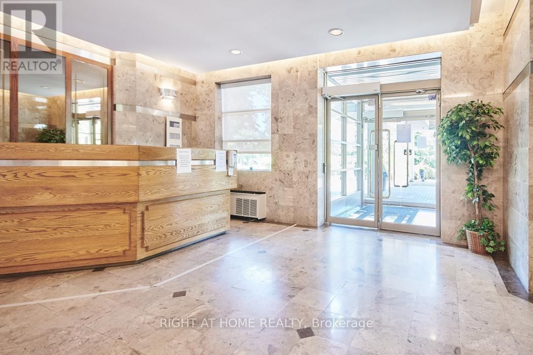 909 - 2759 CAROUSEL CRESCENT Image 5