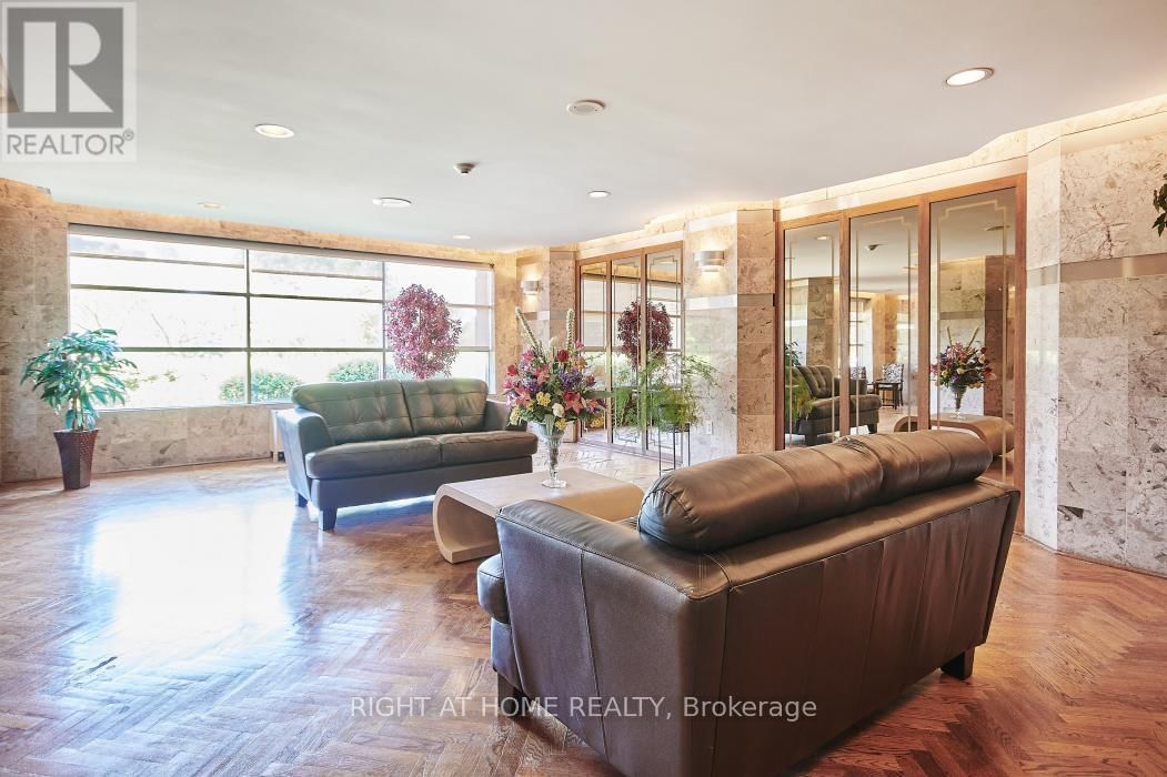 909 - 2759 CAROUSEL CRESCENT Image 6