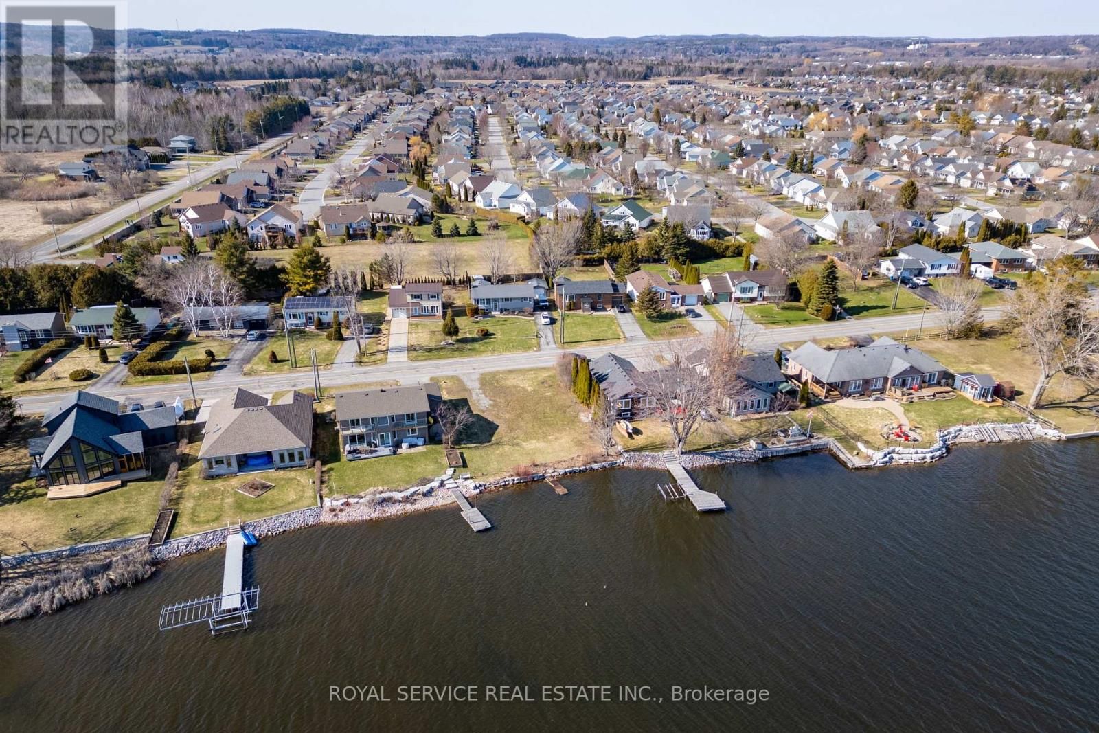 181 HARBOUR STREET Image 14