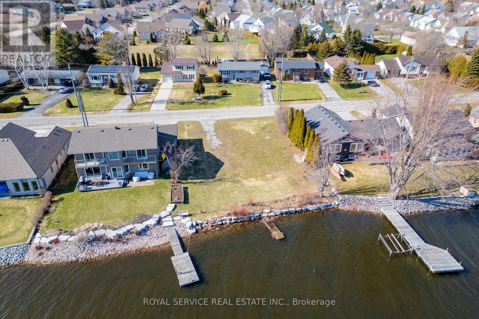 181 HARBOUR STREET Image 16