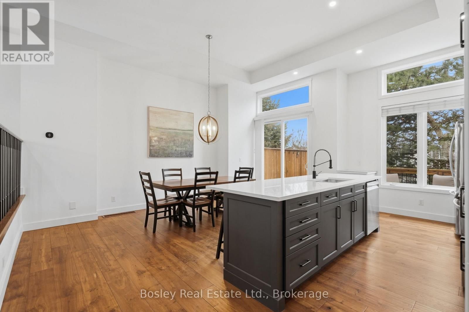 8 - 104 FARMGATE ROAD Image 8