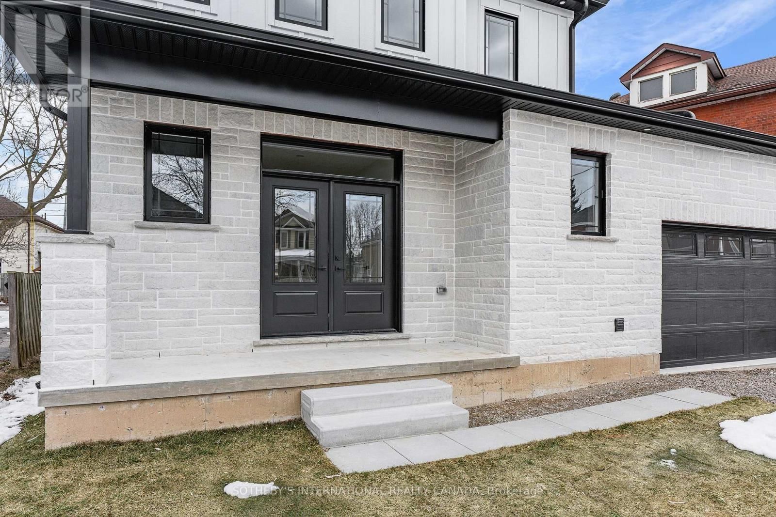 42 RICH AVENUE Image 3