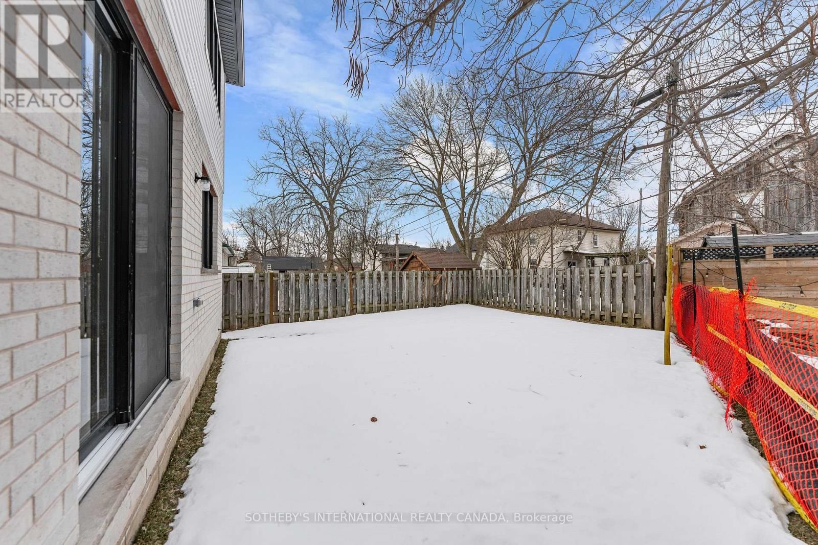42 RICH AVENUE Image 42