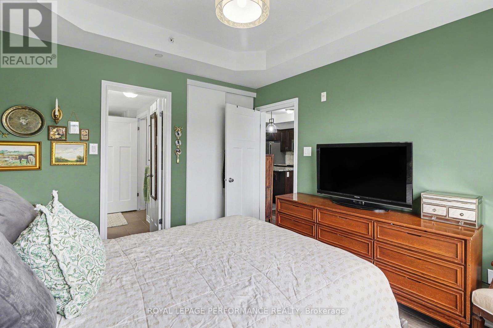 403 - 120 MONTBLANC PRIVATE Image 15