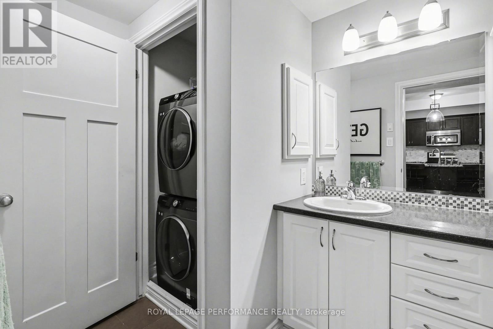 403 - 120 MONTBLANC PRIVATE Image 18