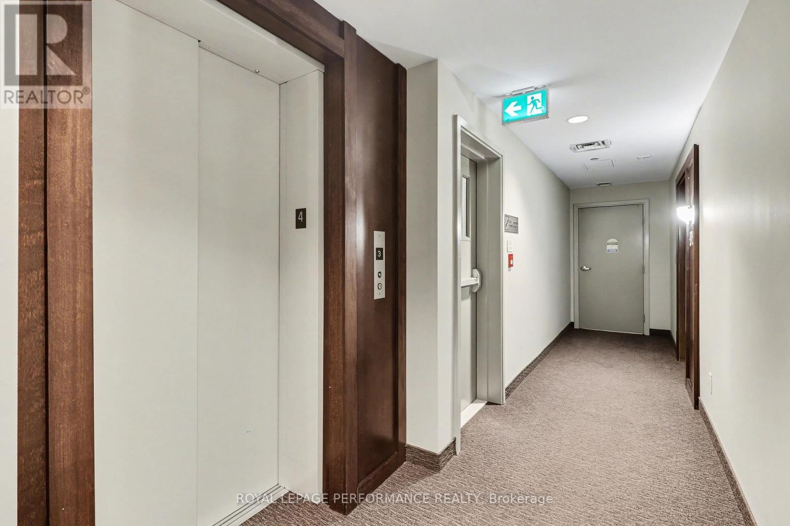 403 - 120 MONTBLANC PRIVATE Image 3