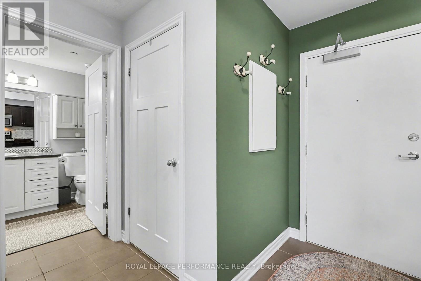 403 - 120 MONTBLANC PRIVATE Image 4