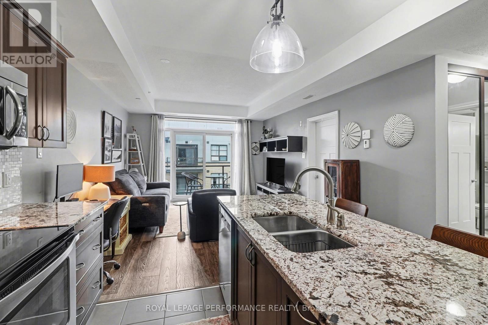 403 - 120 MONTBLANC PRIVATE Image 9