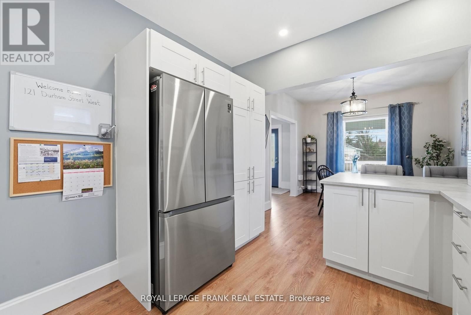 121 DURHAM STREET WEST Image 13