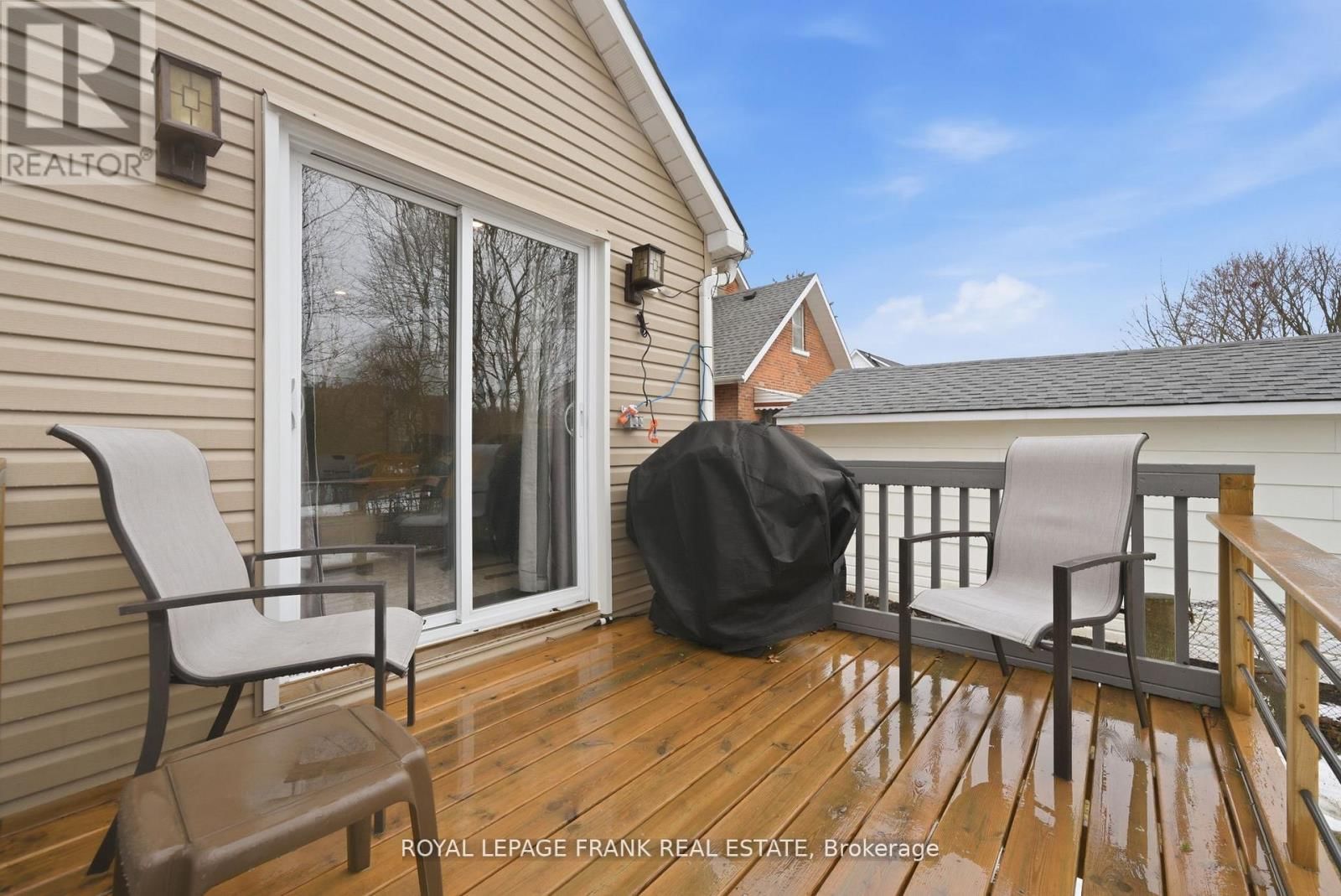 121 DURHAM STREET WEST Image 5