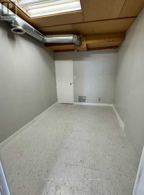 2 - 321 ROBERT STREET Image 11