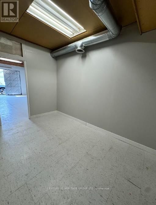 2 - 321 ROBERT STREET Image 6