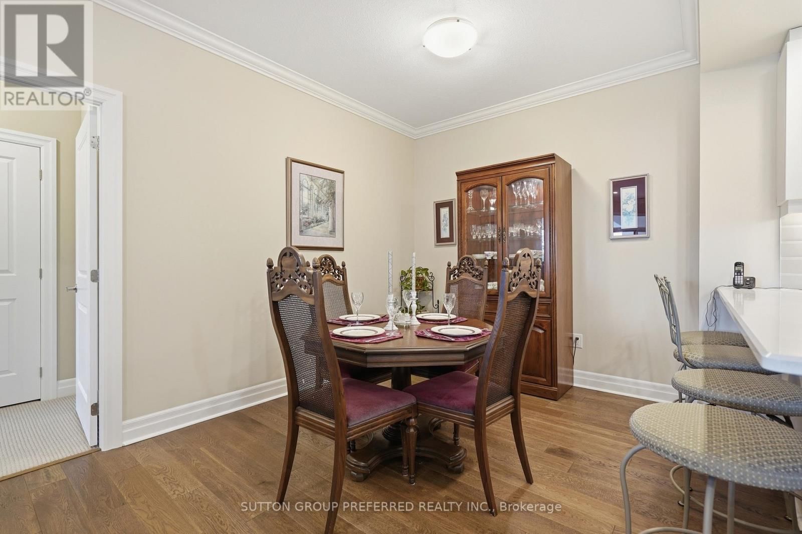 401 - 1200 COMMISSIONERS ROAD WEST Image 17