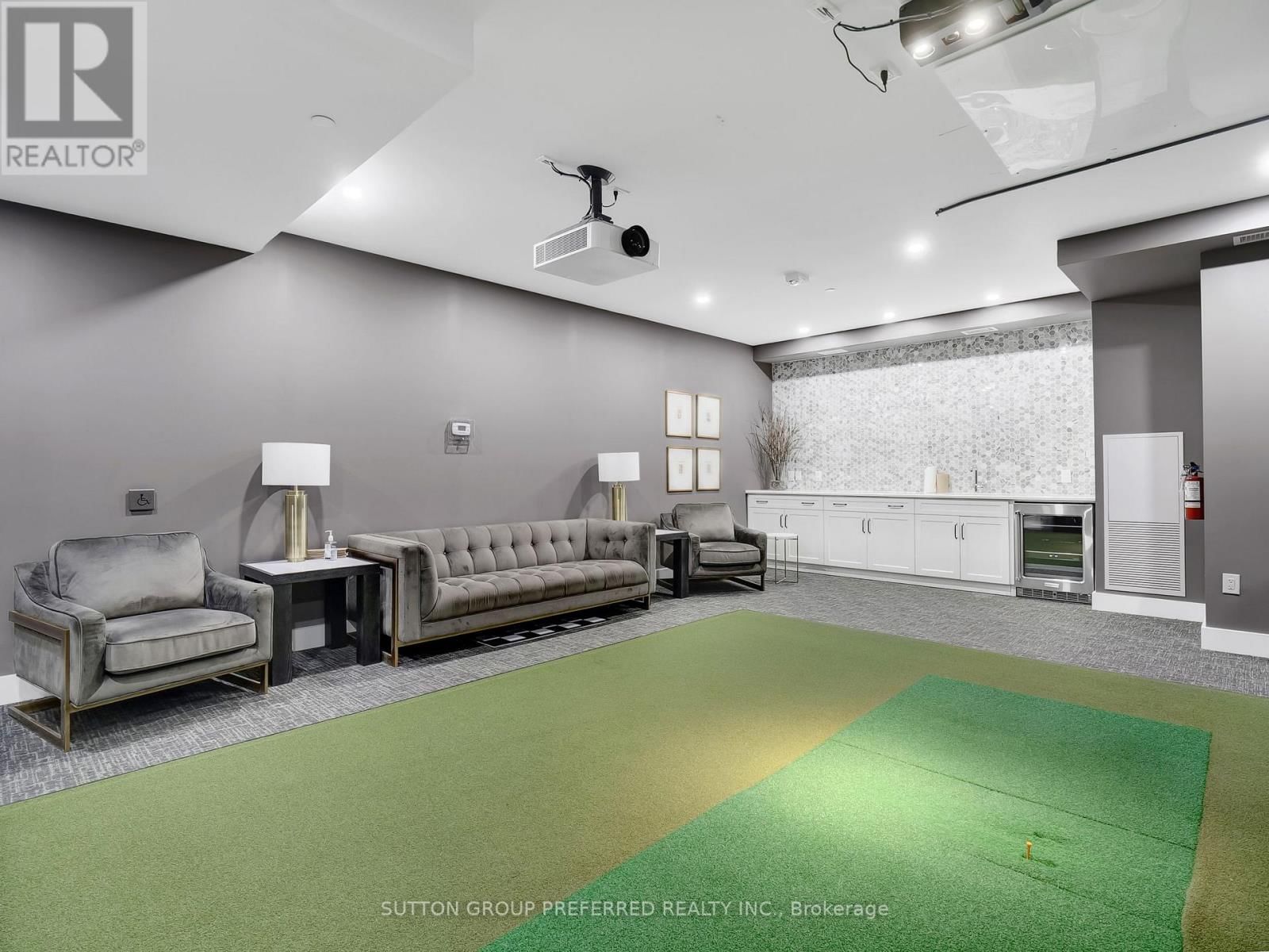 401 - 1200 COMMISSIONERS ROAD WEST Image 5