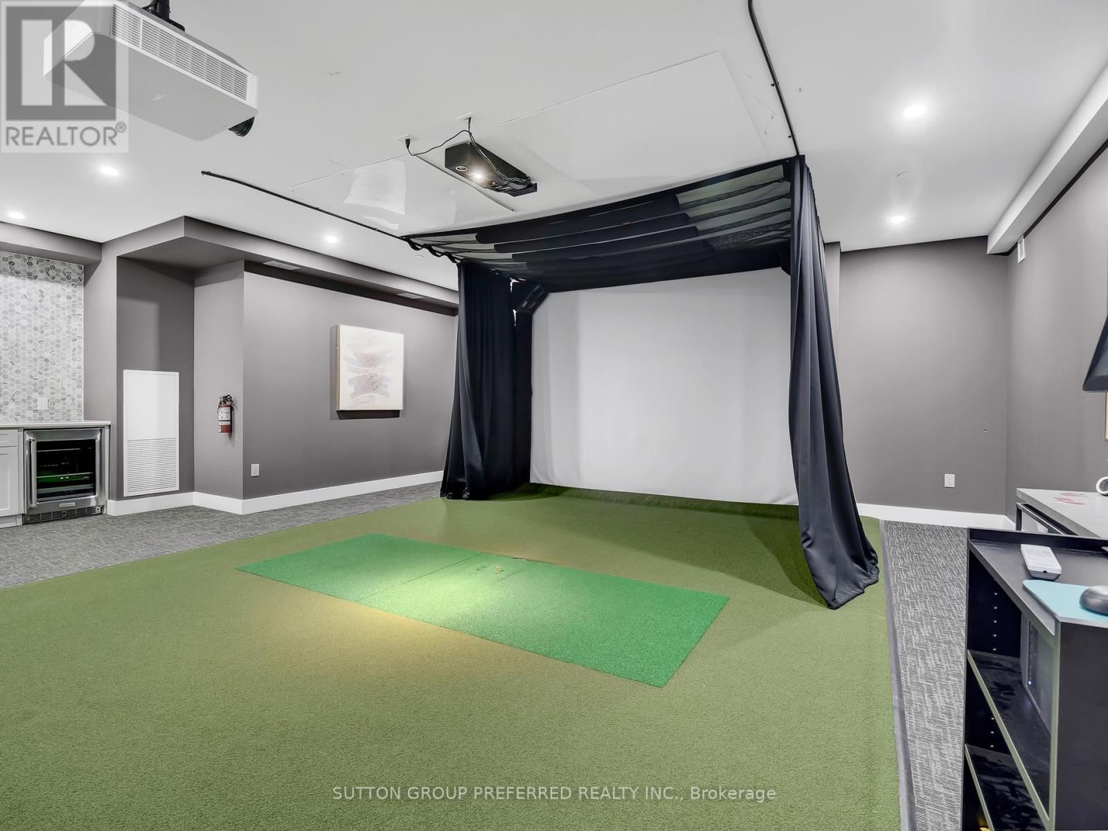 401 - 1200 COMMISSIONERS ROAD WEST Image 6