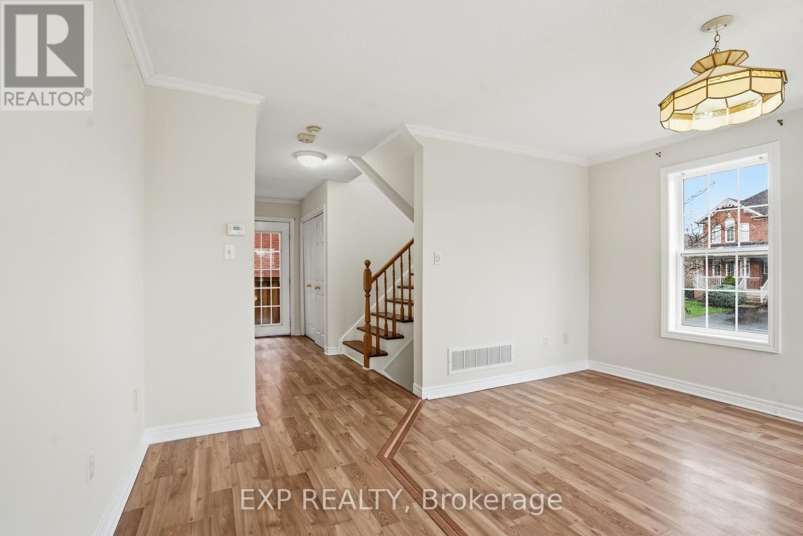 25 NIAGARA-ON-THE-GREEN BOULEVARD Image 11