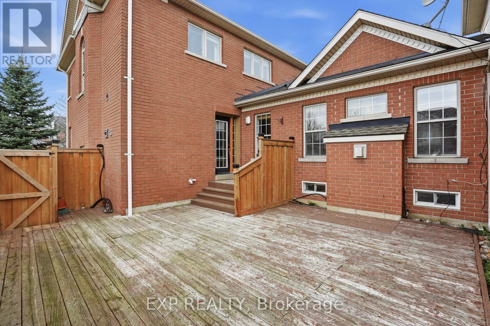 25 NIAGARA-ON-THE-GREEN BOULEVARD Image 5