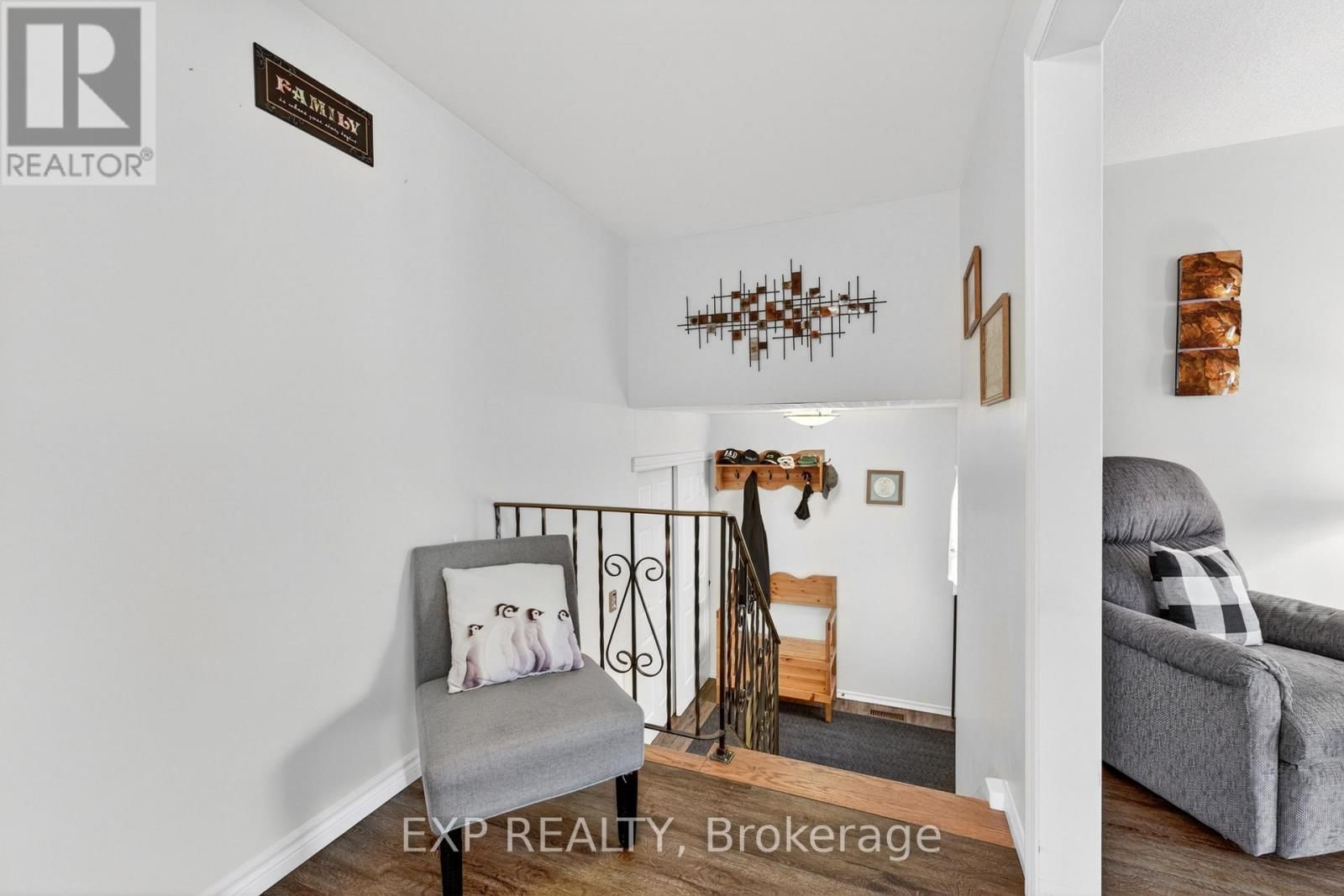 54 DAUPHIN AVENUE Image 3