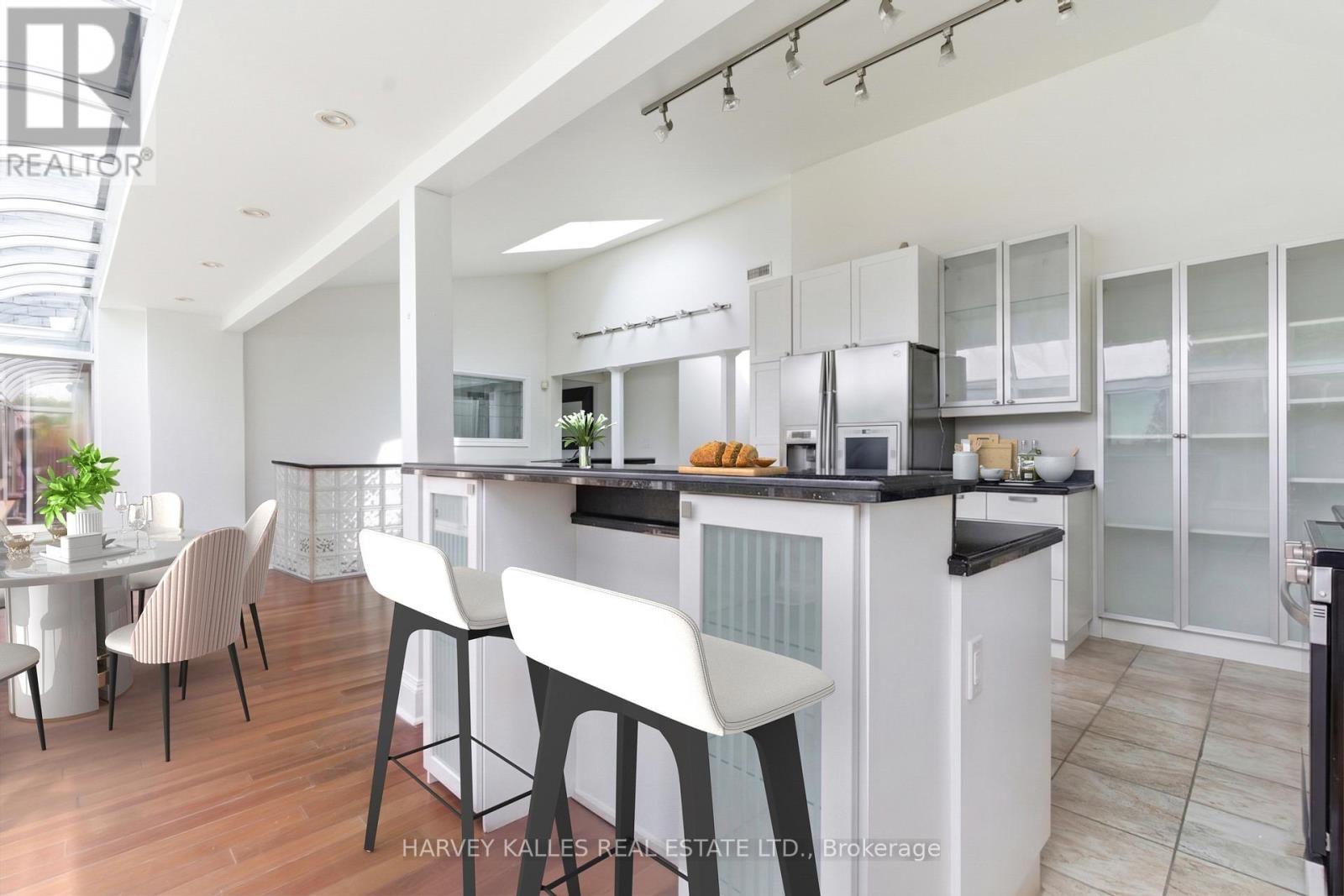 8 OAK DRIVE Image 12