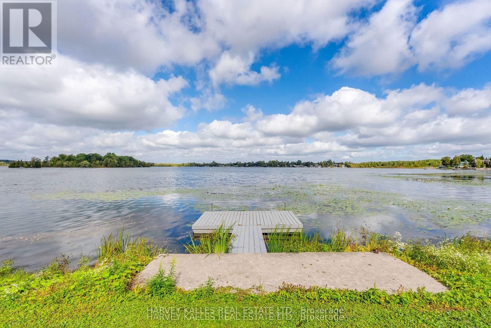 8 OAK DRIVE Image 32