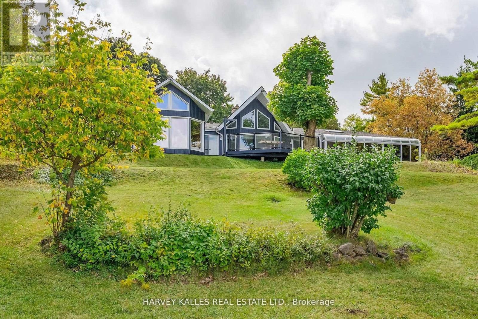 8 OAK DRIVE Image 35