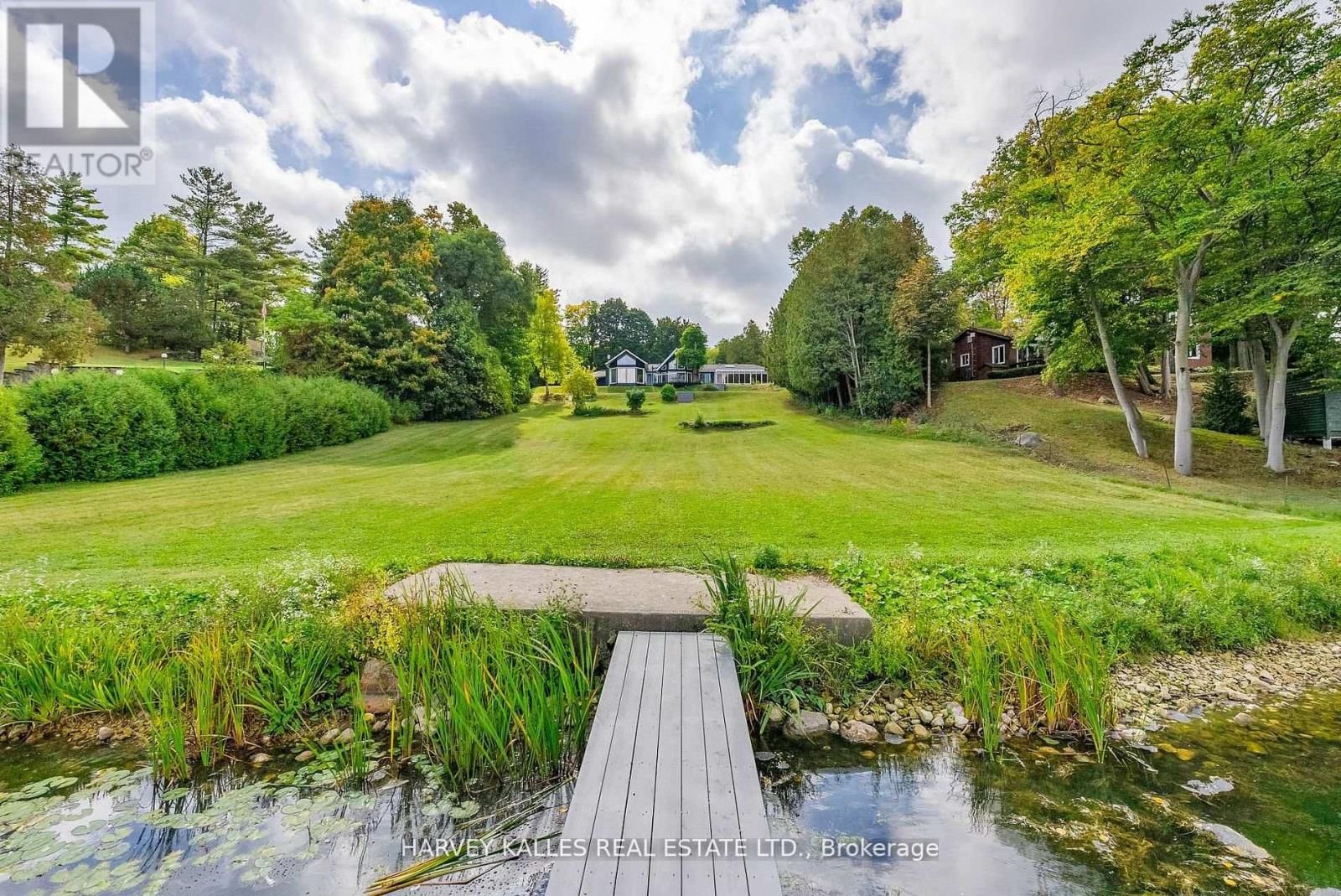 8 OAK DRIVE Image 40