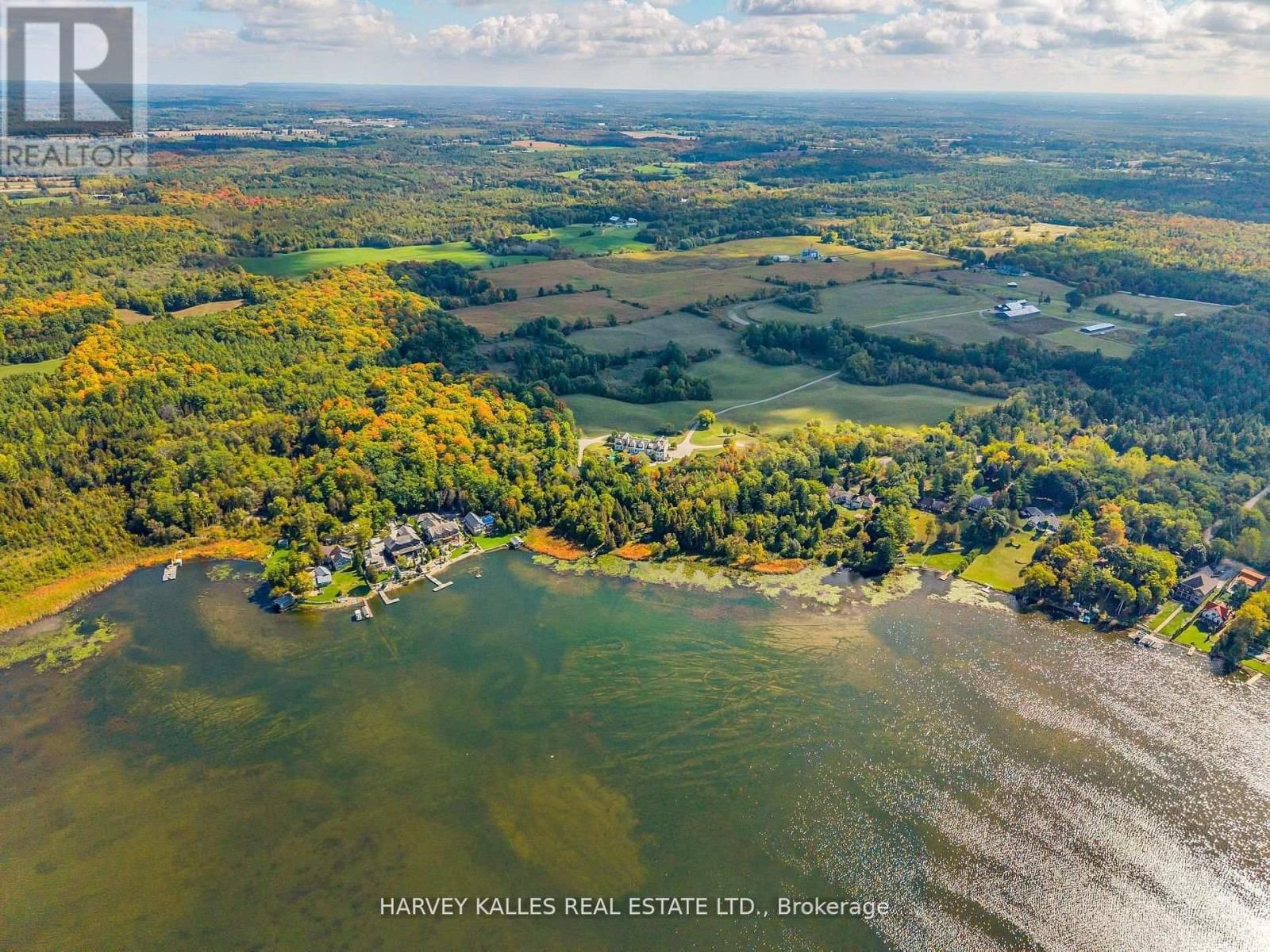 8 OAK DRIVE Image 44