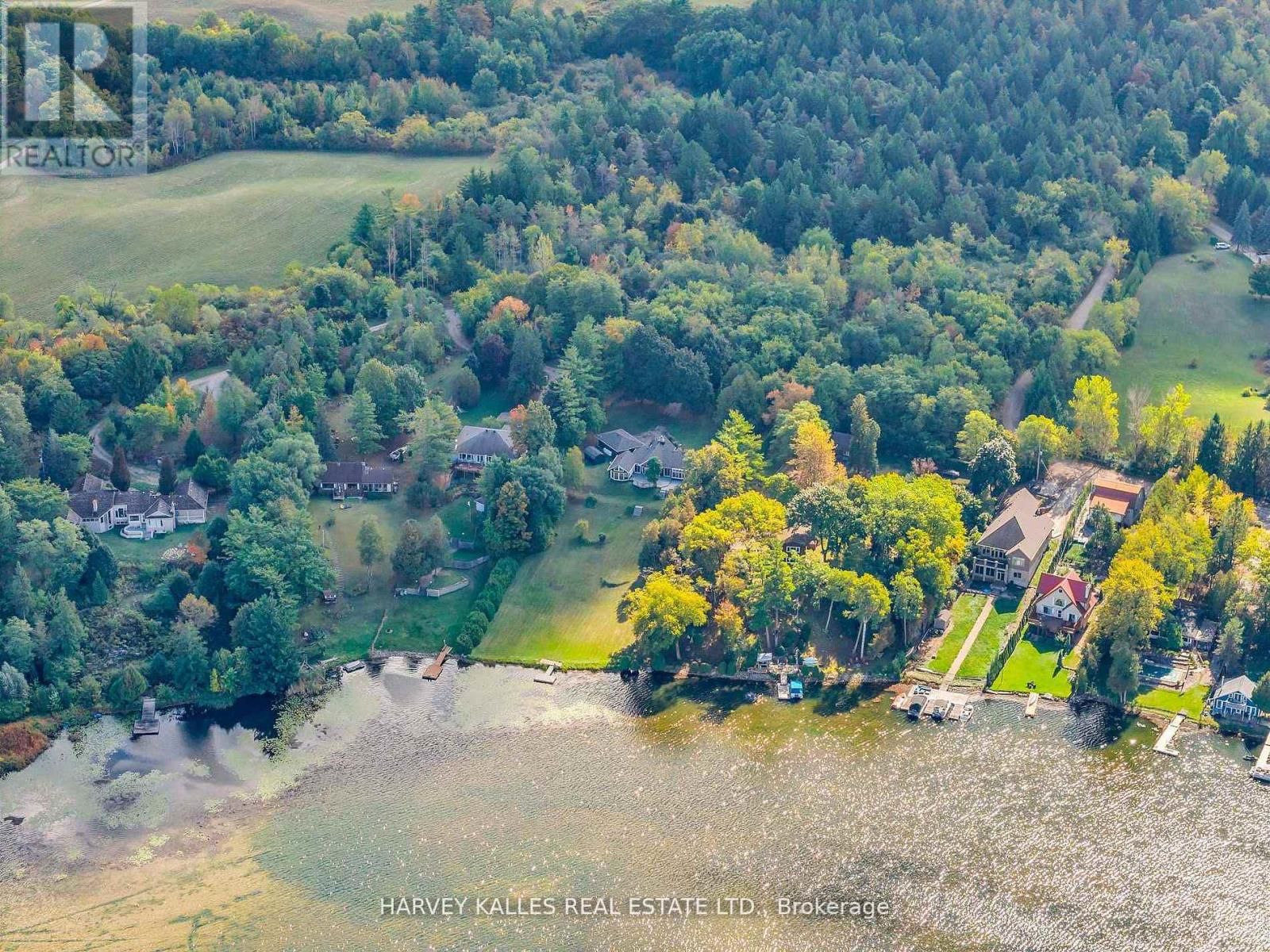 8 OAK DRIVE Image 45