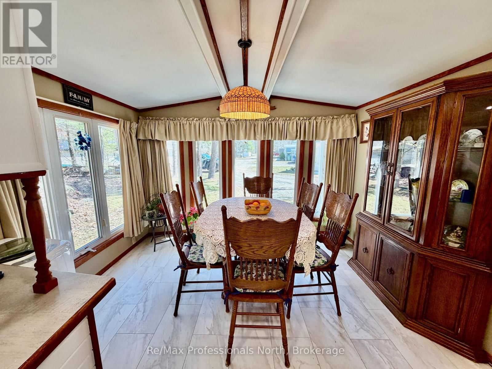 52 - 1007 RACOON ROAD Image 5