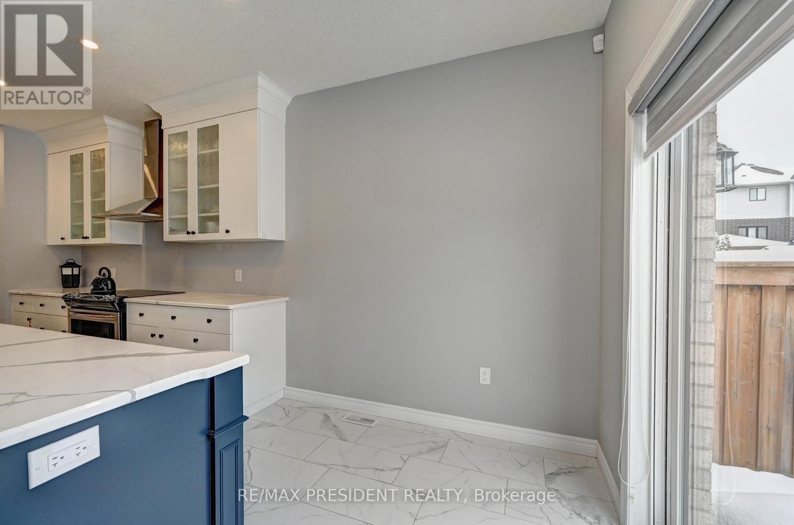 552 FLORENCEDALE CRESCENT Image 11