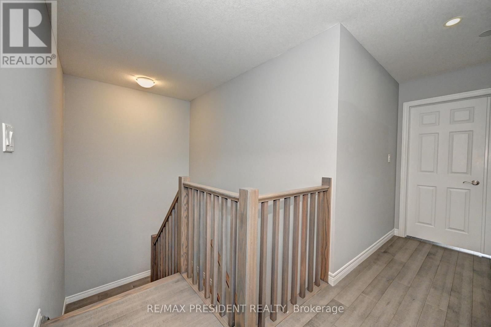 552 FLORENCEDALE CRESCENT Image 15