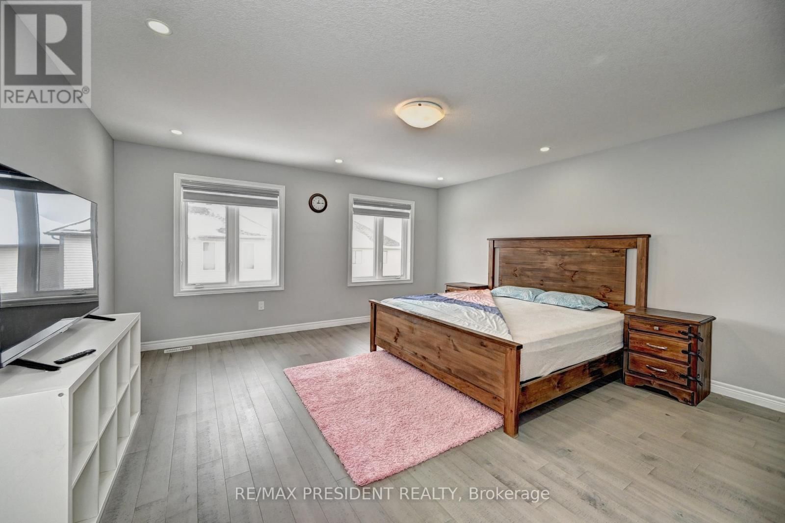 552 FLORENCEDALE CRESCENT Image 17