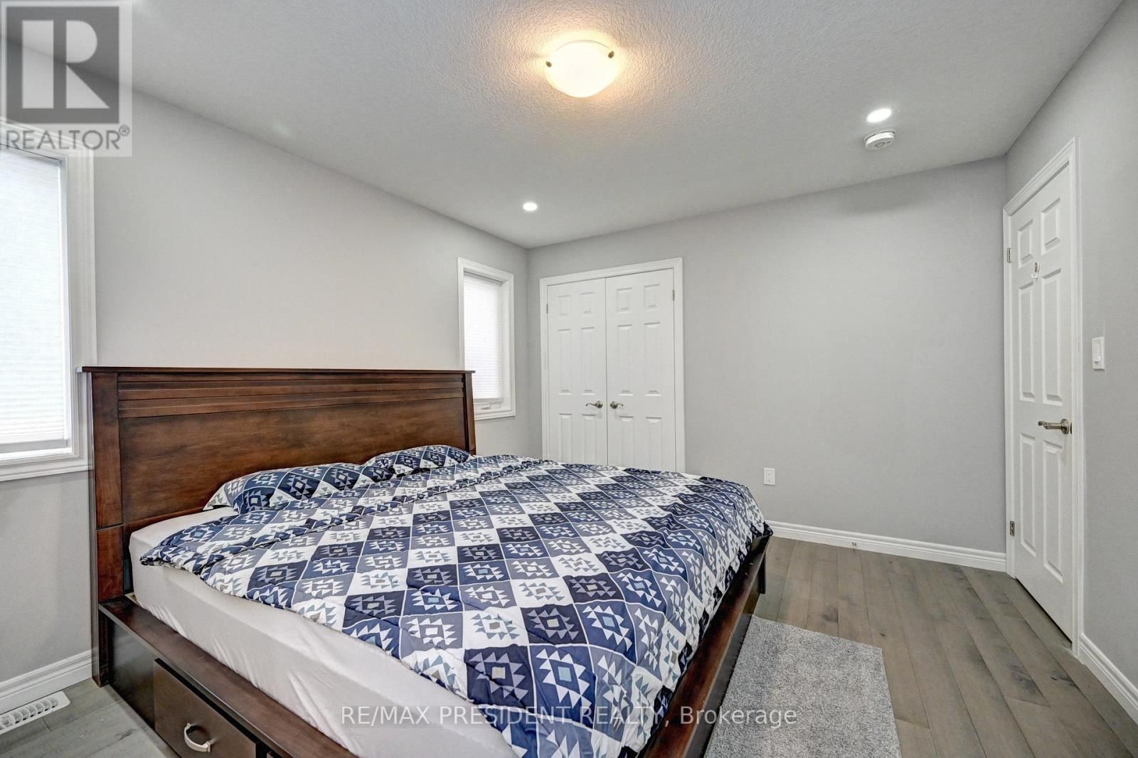 552 FLORENCEDALE CRESCENT Image 30