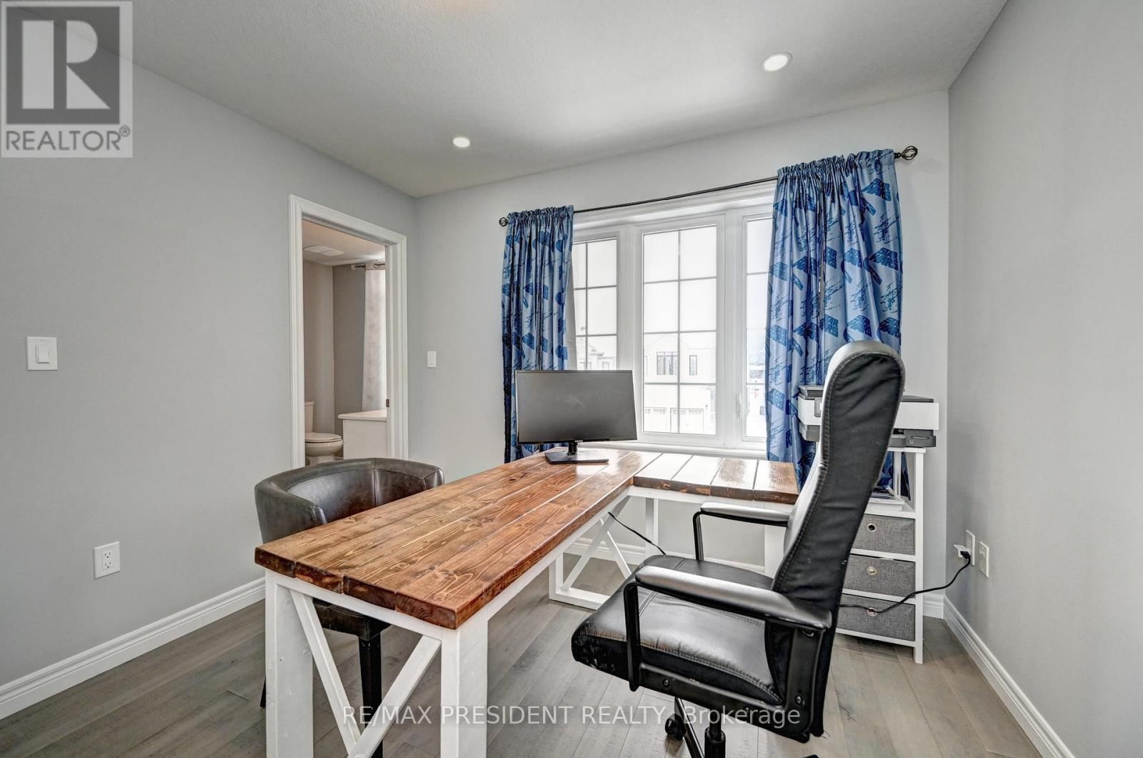 552 FLORENCEDALE CRESCENT Image 35