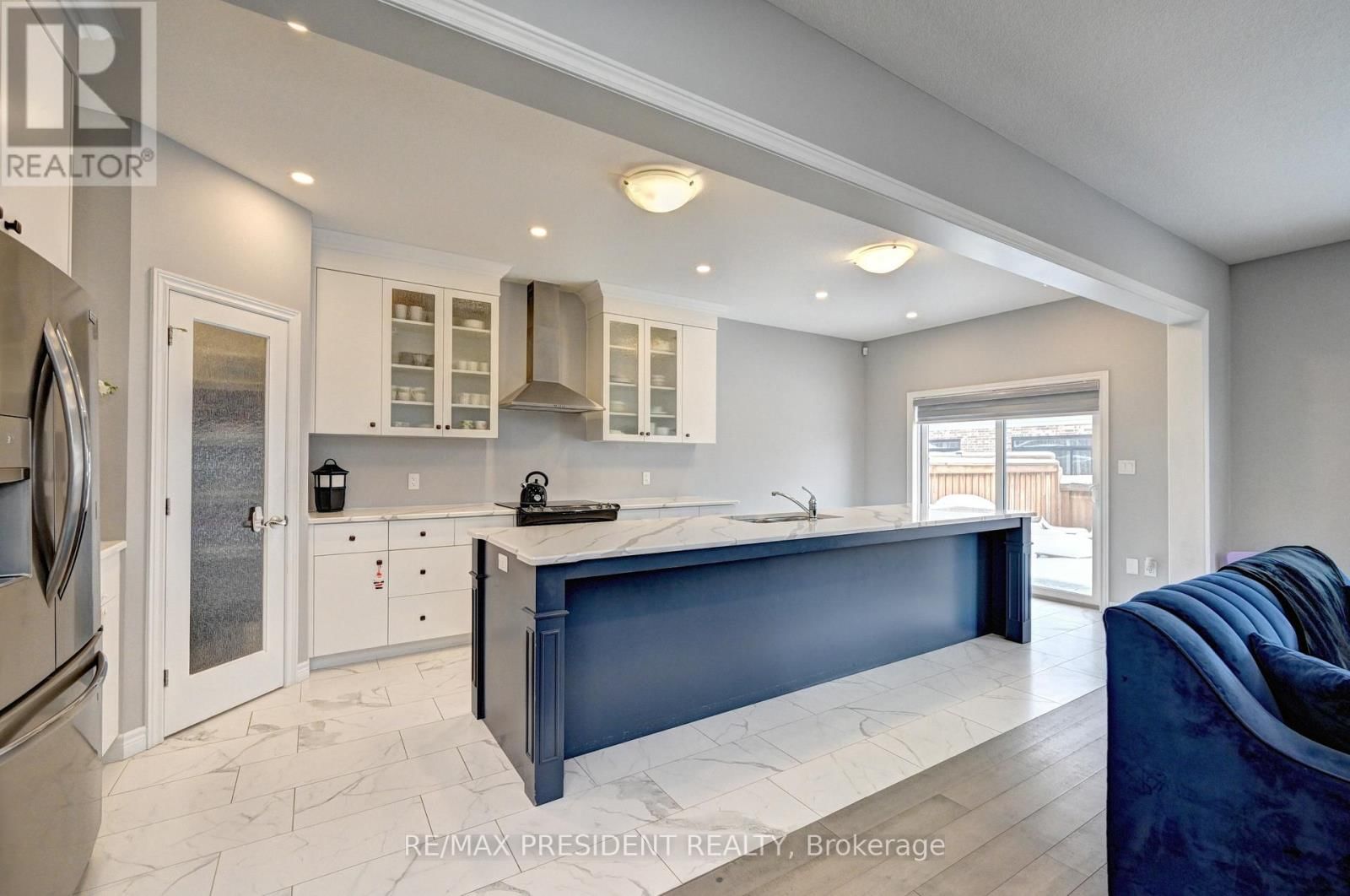 552 FLORENCEDALE CRESCENT Image 6